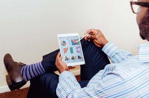 Adaptive AI and industrial cloud platforms as key technology trends for 2023 according to Gartner